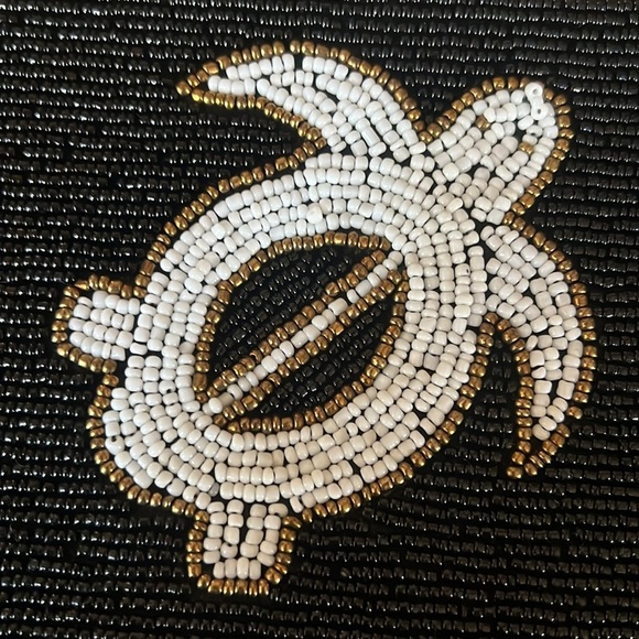 Beaded Turtle Wristlet - Picture 2 of 4